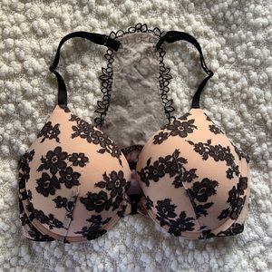 PINK VICTORIA SECRETS BRA
